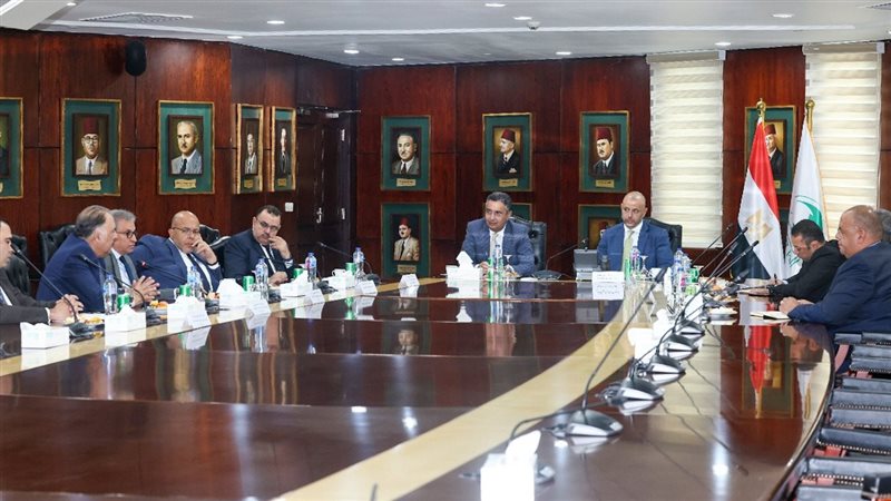 رئيسا البريد والبورصة