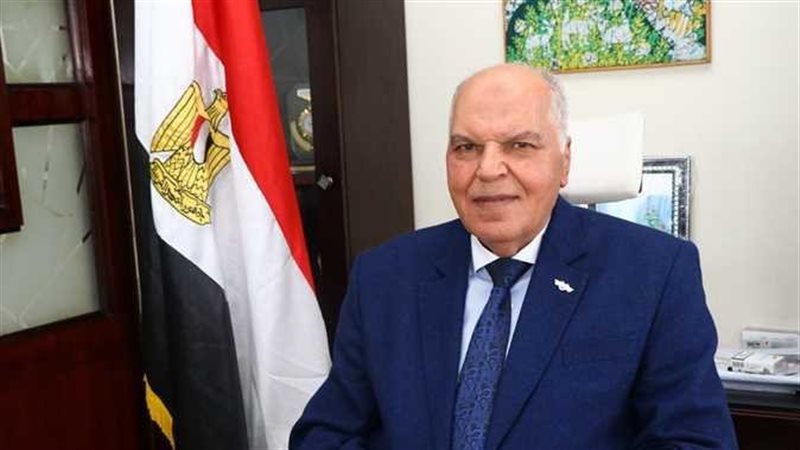 خلف الزناتى نقيب