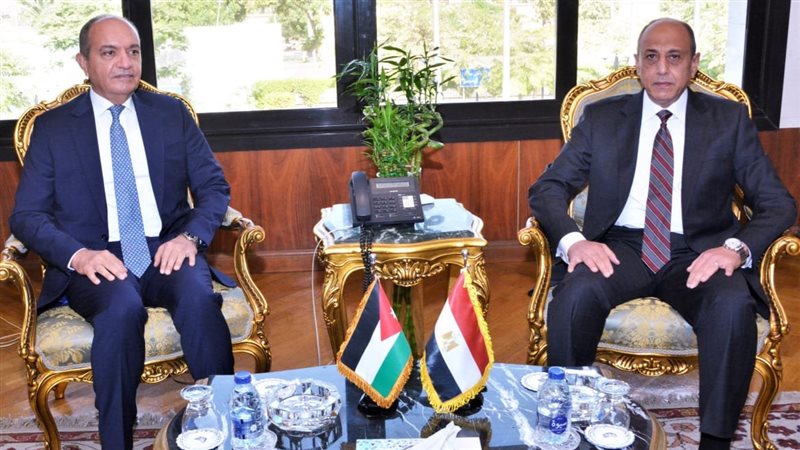 وزير الطيران المدني