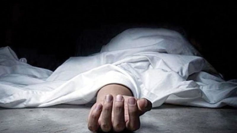 طالب ينهي حياته من
