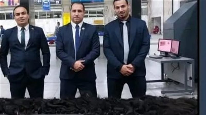 الشعر المستعار بحوزة