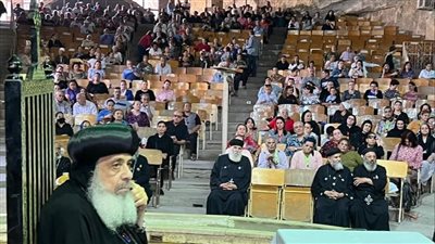 الأنبا دانيال يترأس اللقاء السنوي لكبار السن بالمعادي