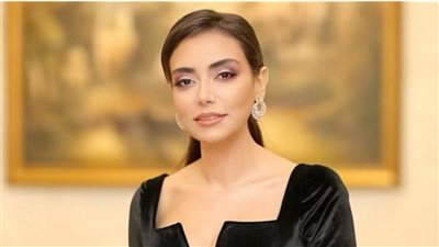سارة الطباخ تغادر المستشفى بعد إجراء عملية جراحية