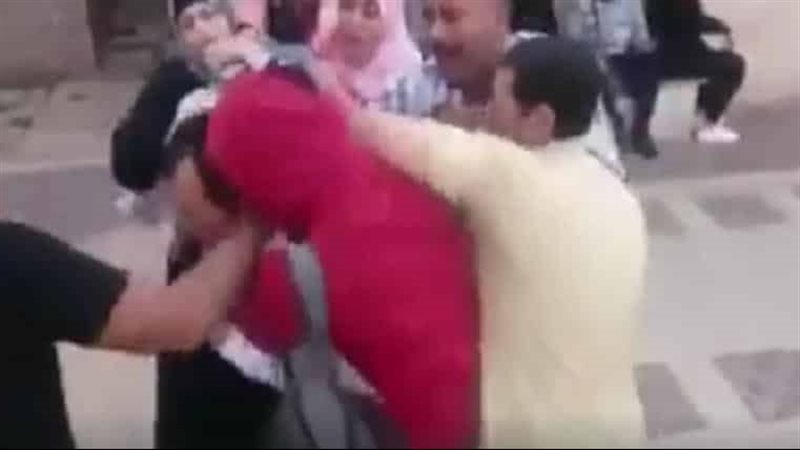 اعتداء 