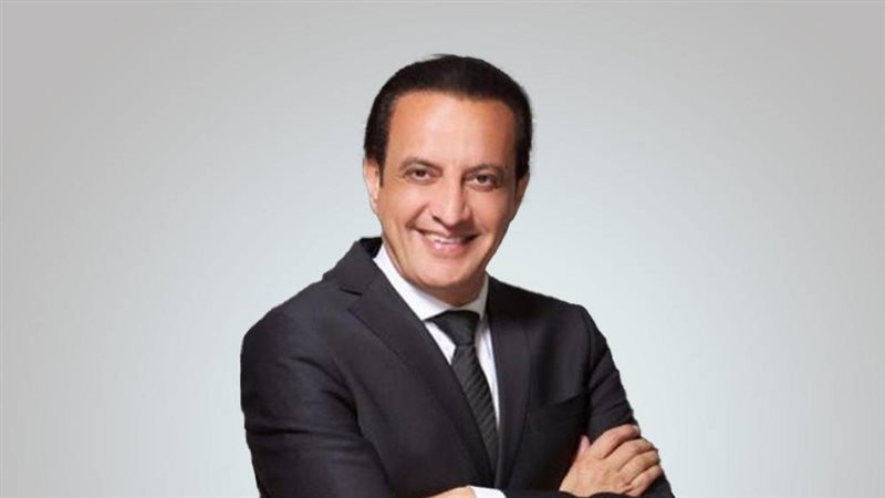 الاعلامي طارق علام