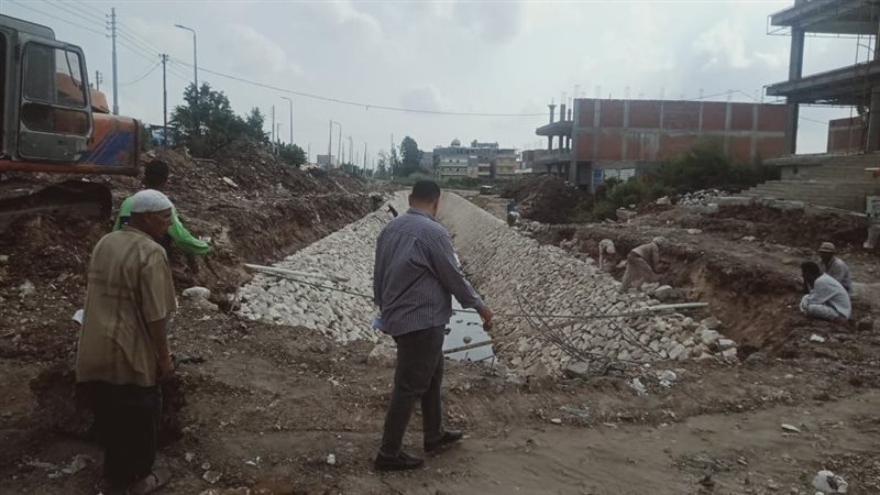 استمرار عمليات تبطين