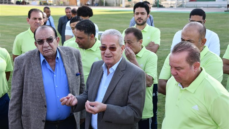 المقاولون