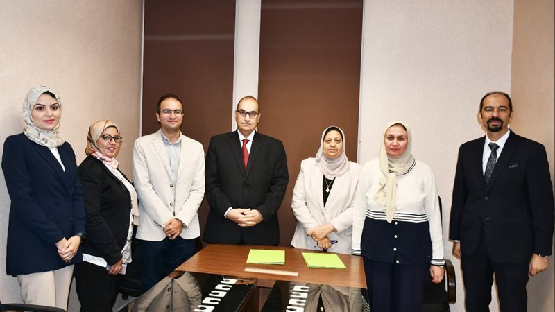 جانب من توقيع البروتوكول