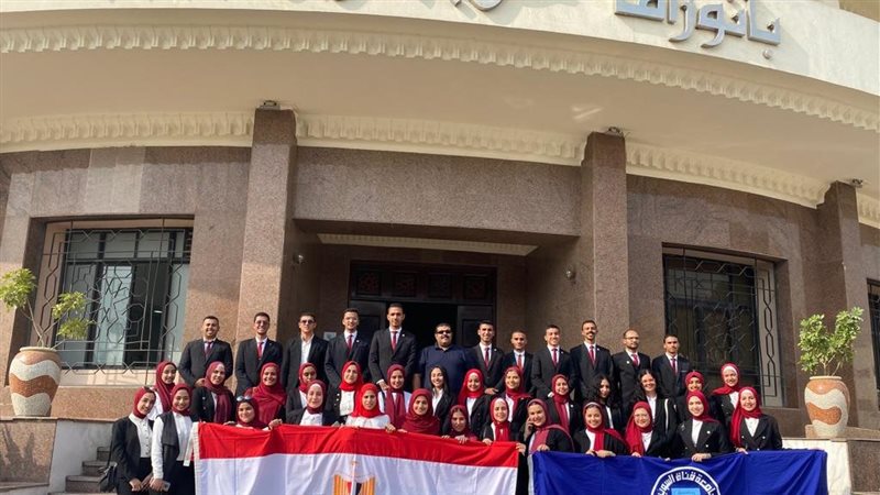 طلاب جامعة قناة السويس