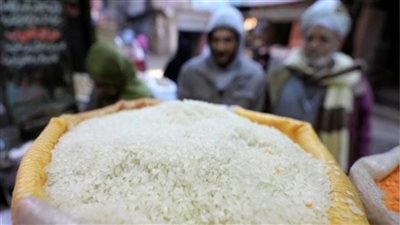 التموين ترد على شائعات اختفاء الأرز من الأسواق | فيديو