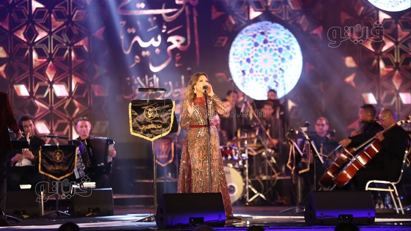 نادية مصطفى