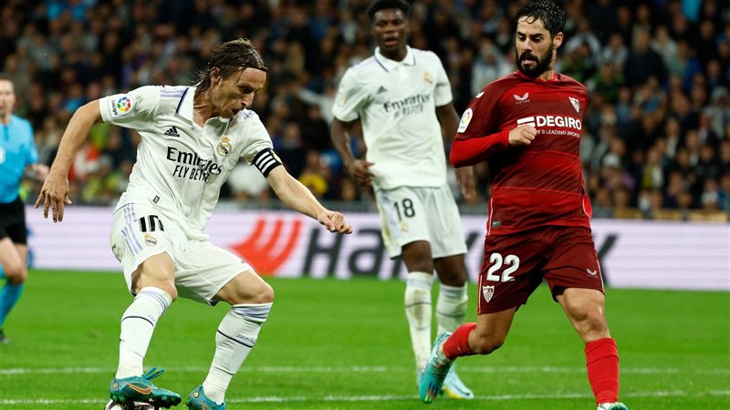 ريال مدريد وإشبيلية