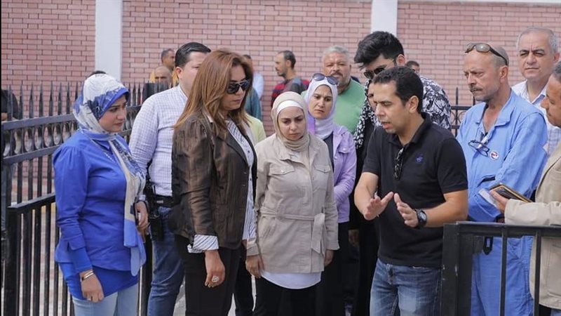 محافظ دمياط اثناء
