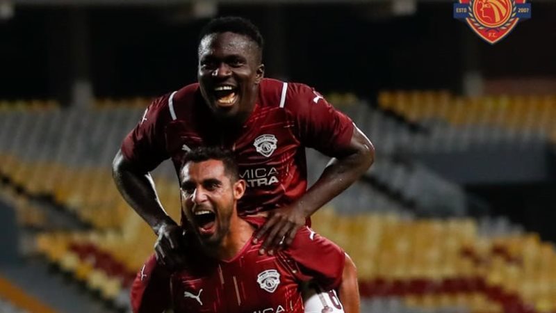 ايبوكا وريان 