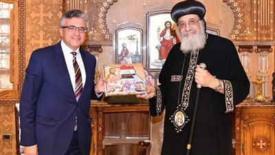 البابا تواضروس يستقبل قنصل مصر الجديد في مونتريال