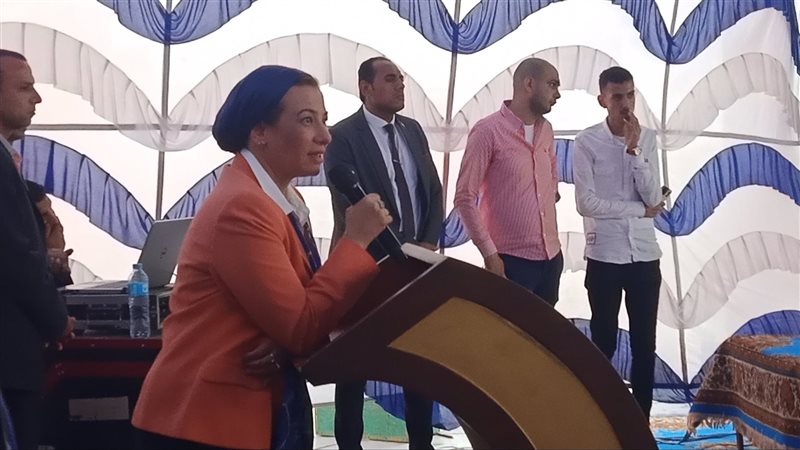 وزيرة البيئة 