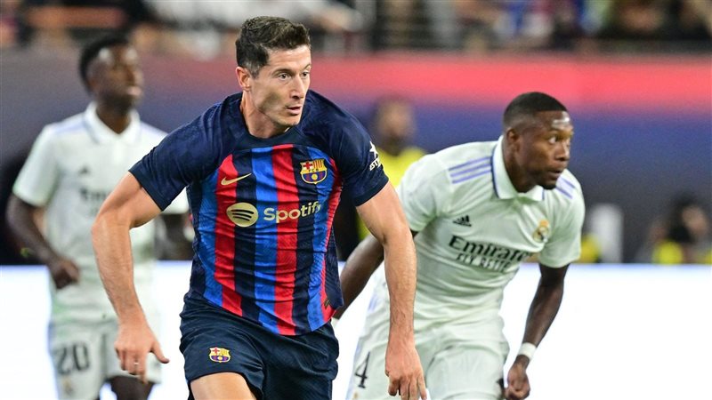 ريال مدريد وبرشلونة