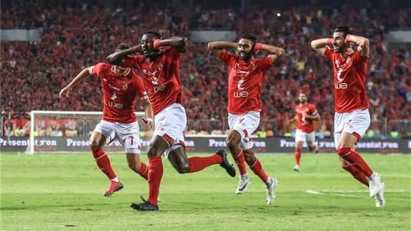 لاعبو الأهلي