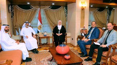 وزيرة التضامن تستقبل وفدا من القيادة العامة لشرطة دبي لبحث التعاون المشترك