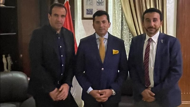 ‎وزير الشباب والرياضة