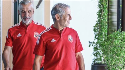 شاهد.. كولر يصل المؤتمر الصحفي للحديث عن مباراة الزمالك | فيديو