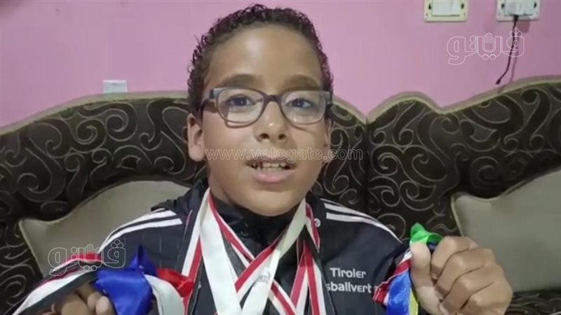 محمد صالح بطل سباحة