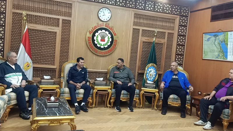 استقبال وزير الشباب