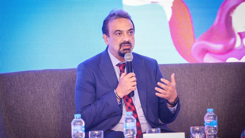 الدكتور حسام عبدالغفار