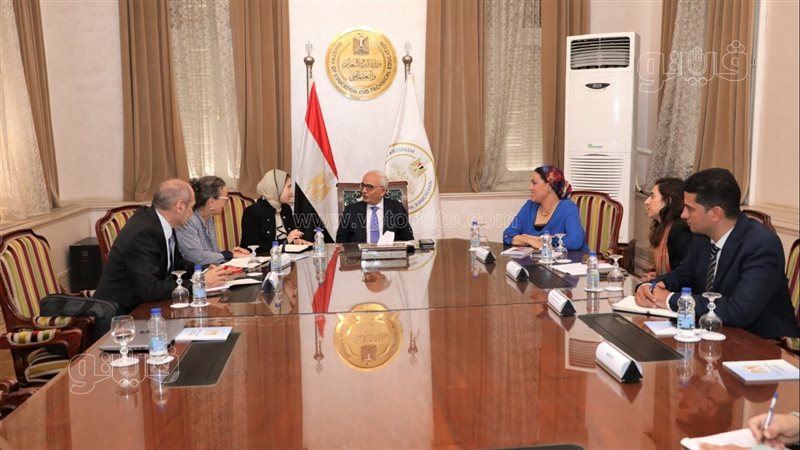 اجتماع الدكتور رضا