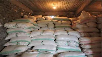  ضبط صاحب مخزن حجب 60 طن أرز ومكرونة عن التداول بغرض الاحتكار في الجيزة