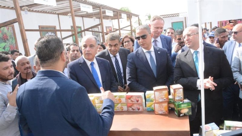 الدكتور علاء عزوز
