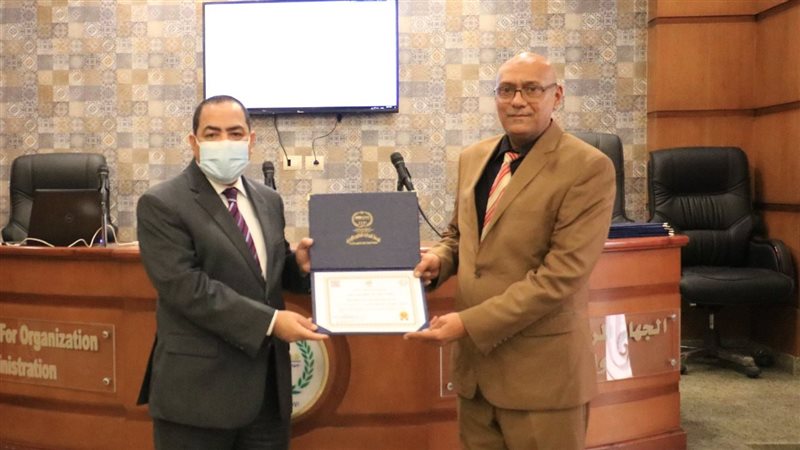 الدكتور صالح الشيخ