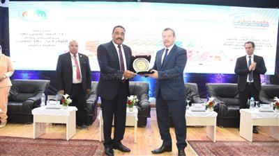 محافظ مطروح يفتتح المؤتمر العلمي للسياحة والضيافة بواحة سيوة| صور 