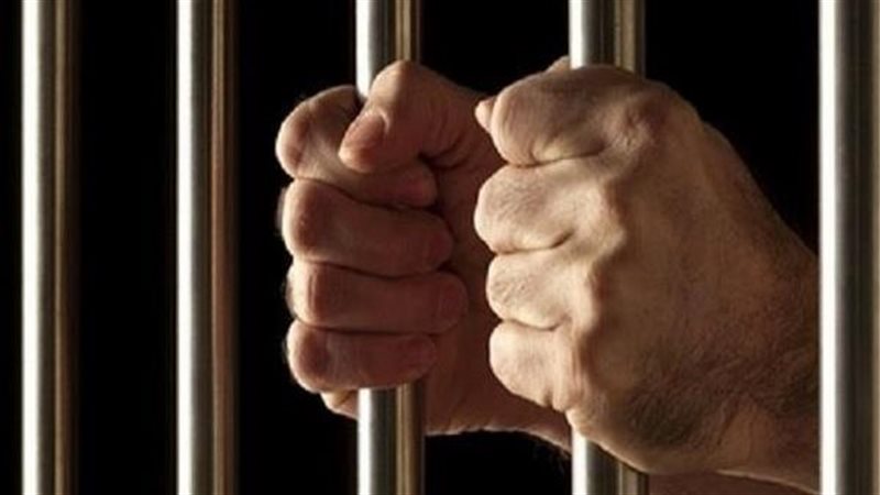 حبس عاطل لاتهامه