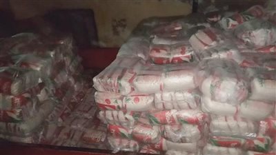 ضبط صاحب مخزن حجب 17 طن أرز وسكر عن التداول بغرض الاحتكار في الجيزة
