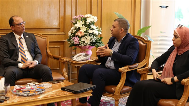 جانب من الحوار 