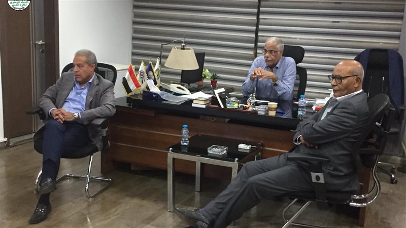 جمال علام وعضوا مجلس