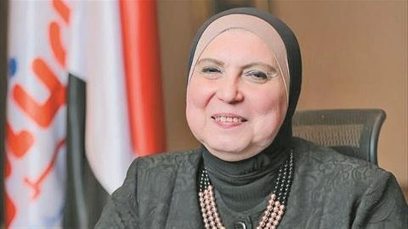 نيفين جامع 
