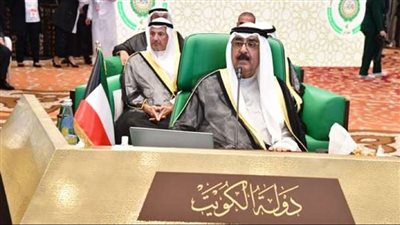 ولى عهد الكويت يطالب بحل سياسي في سوريا والتزام إيران بسيادة دول الجوار