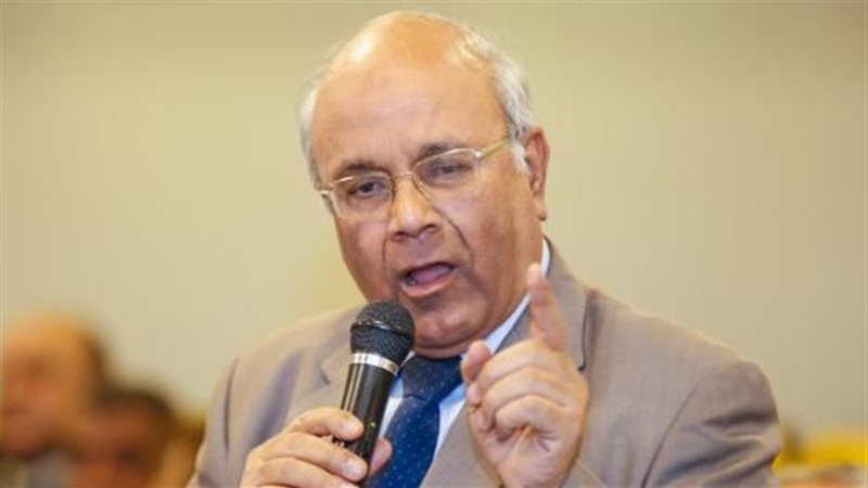 الدكتور محمد عطية