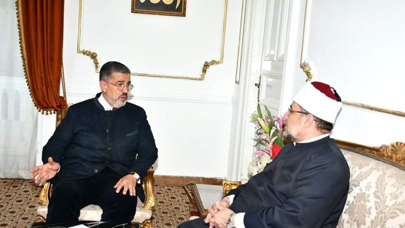 الدكتور مختار جمعة