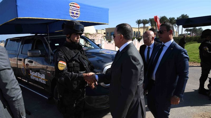 وزير الداخلية يتفقد