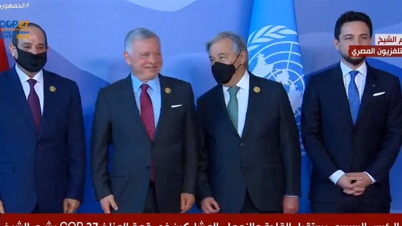  السيسي يستقبل ملك