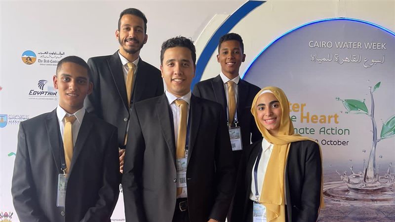 طلاب المعهد الكندي