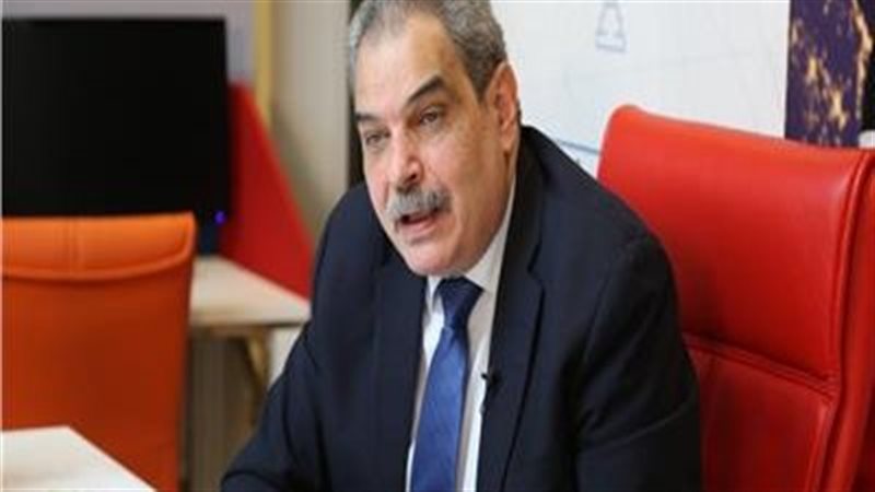 الدكتور مصطفي كامل