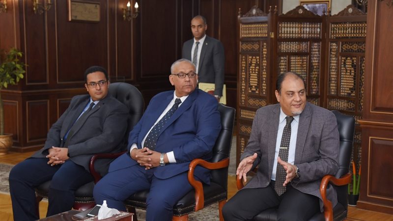 أعضاء اللجنة التنفيذية