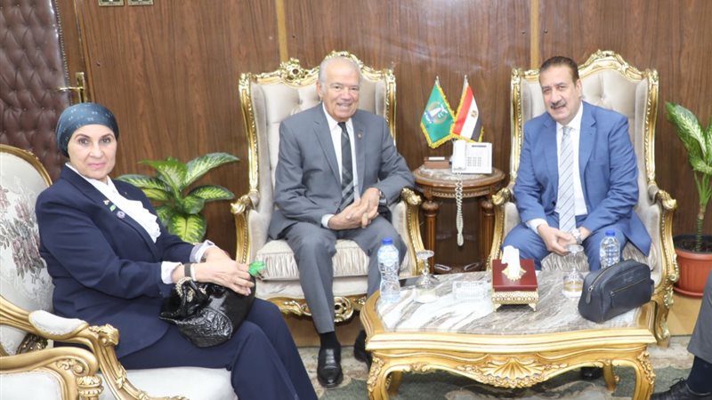 محافظ المنوفية يستقبل