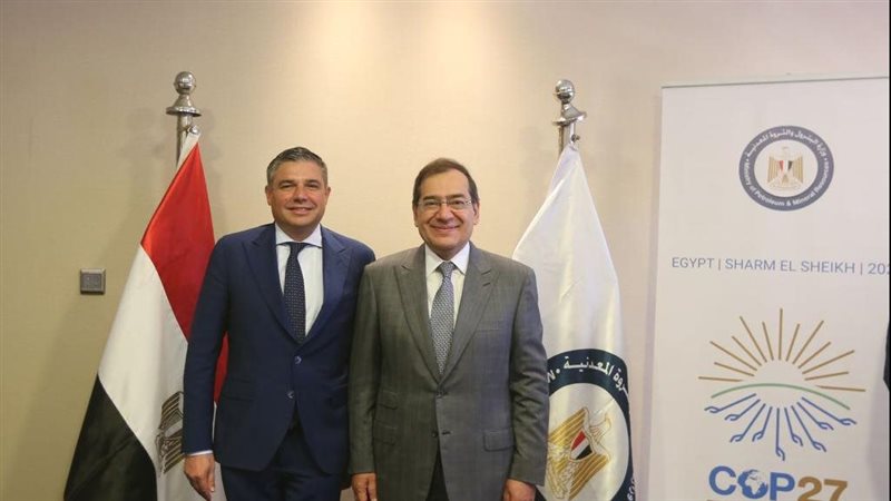 وزير البترول مع رئيس