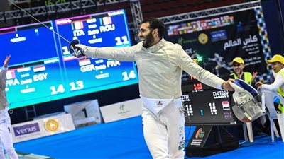 زياد السيسي يتوج ببرونزية تاريخية في كأس العالم لسلاح السيف بالجزائر 
