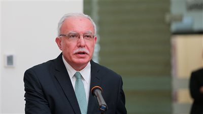 وزير الخارجية الفلسطيني: نطالب بوقف إطلاق النار وليس هدنة إنسانية 